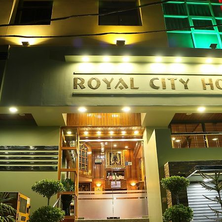 Royal City Hotel Мандалай Экстерьер фото