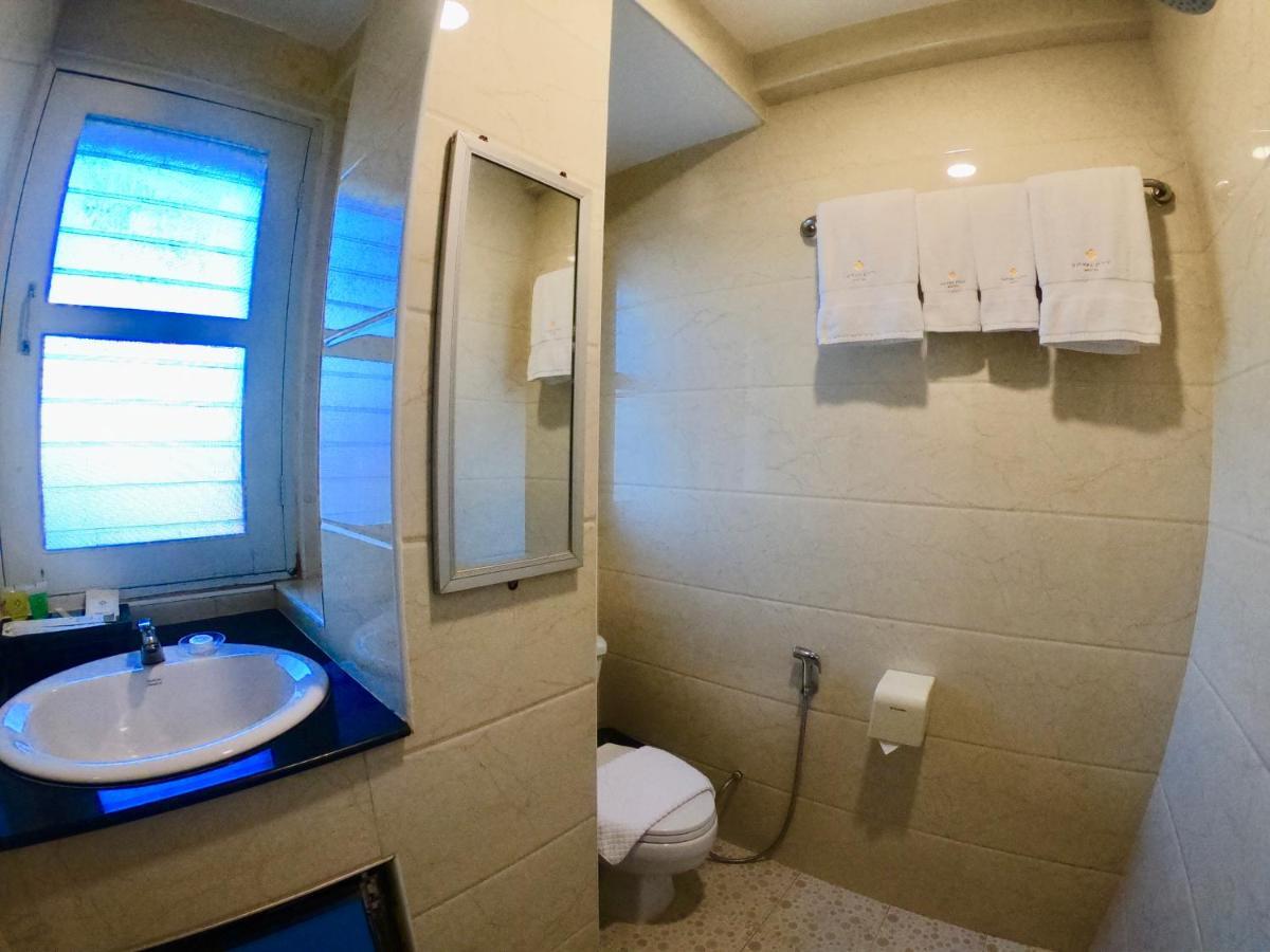 Royal City Hotel Мандалай Экстерьер фото